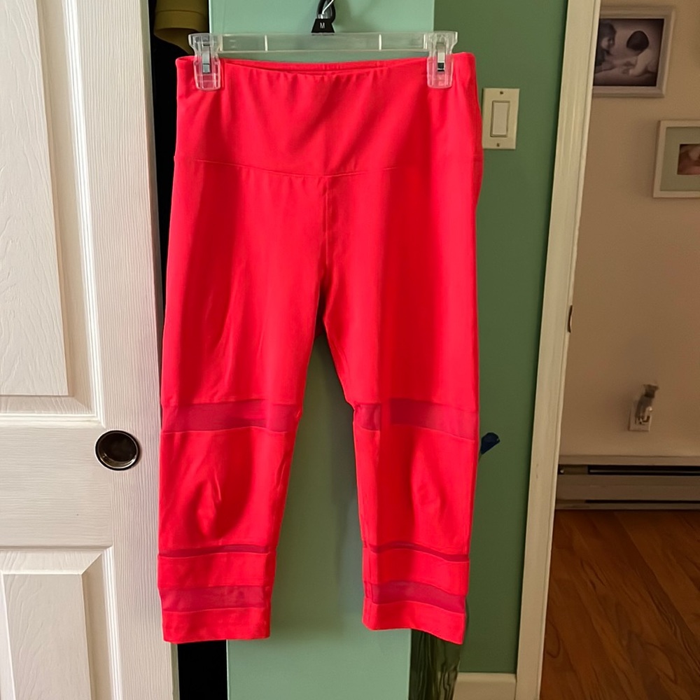 Reebok size med capri leggings.